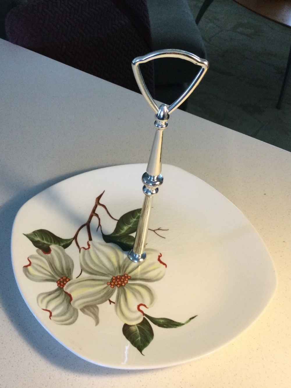 Lovely Vintage Crown Staffordshire Cake Stand with Handle 10”
